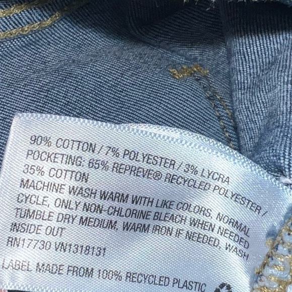 High rise Bermuda jean shorts - Picture 9 of 9